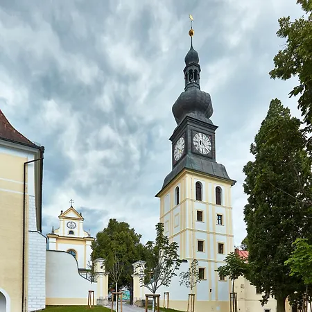 Zamek Zdar *
