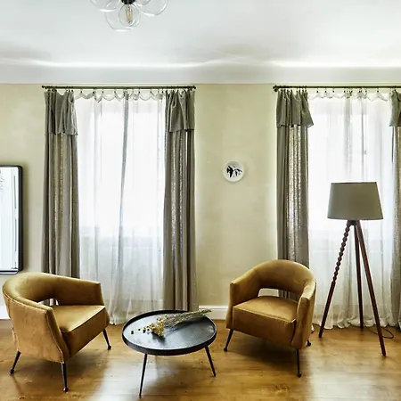 Zamek Zdar Apartament *